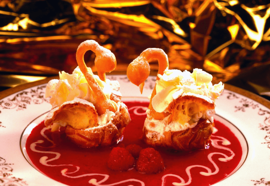 Swans with White Chocolate Mousse