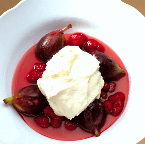 Pashka Mousse Lilli with Fruit