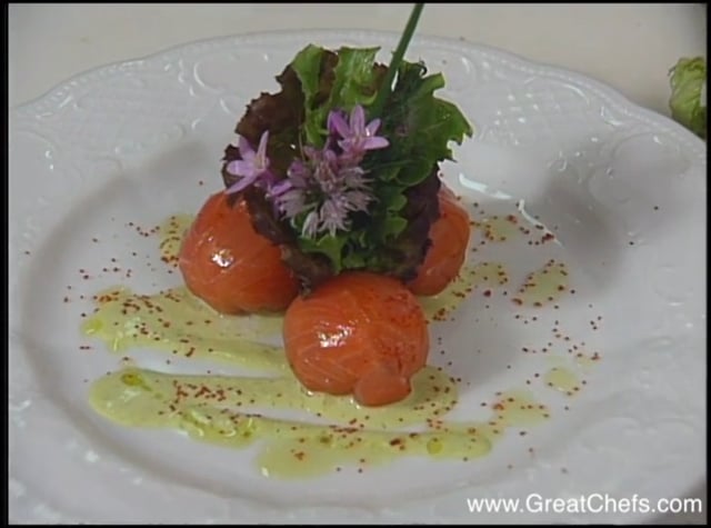 Crab-filled Salmon Boules