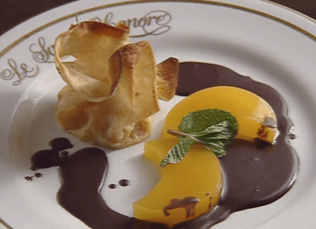 Fruit Croquant with Mango Jelly