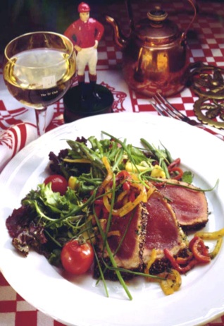 Warm Peppered Tuna Steak Salad with Basil and Roasted Pepper Vinaigrette