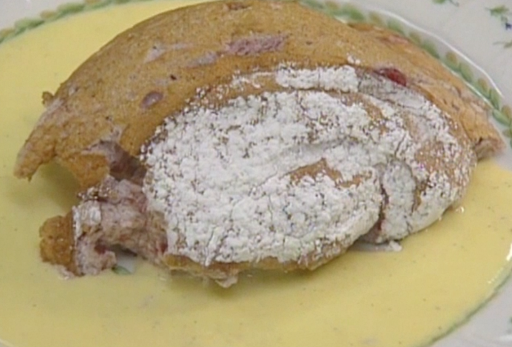 Plum Soufflé with Cinnamon