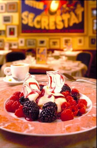 Mascarpone Caramel Cream with Berries and White Chocolate-Raspberry Brittle