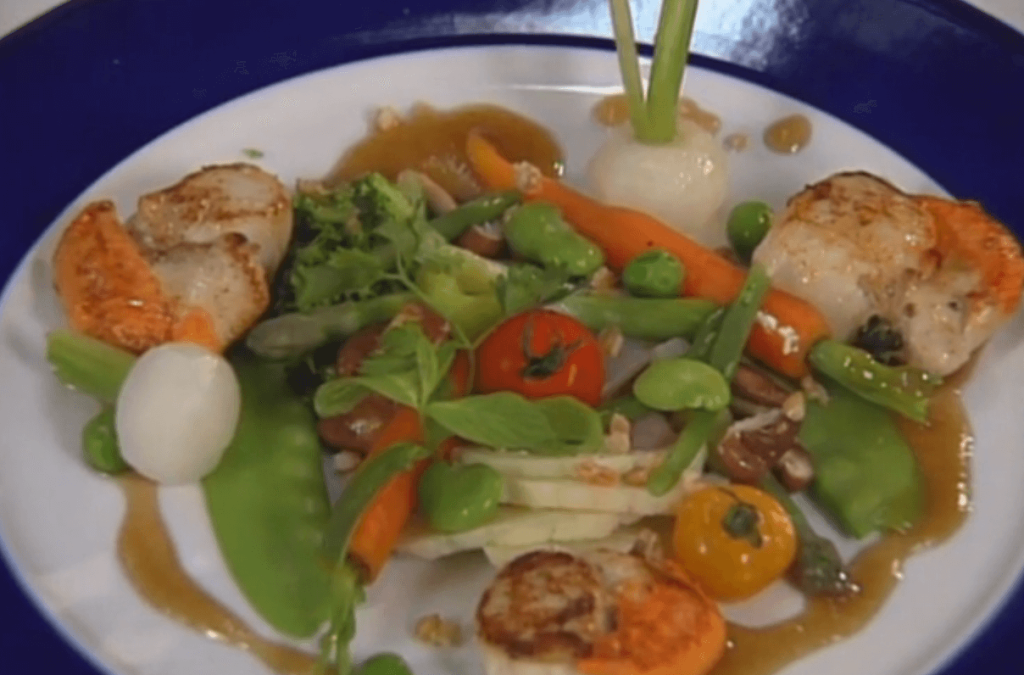 Mixed Vegetable Salad with Sweet and Sour Pan-fried Scallops