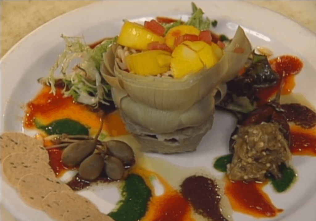 Scallops with Mediterranean Salad