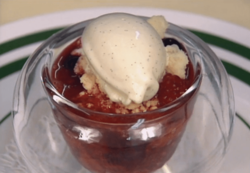 Red Fruit Crumble