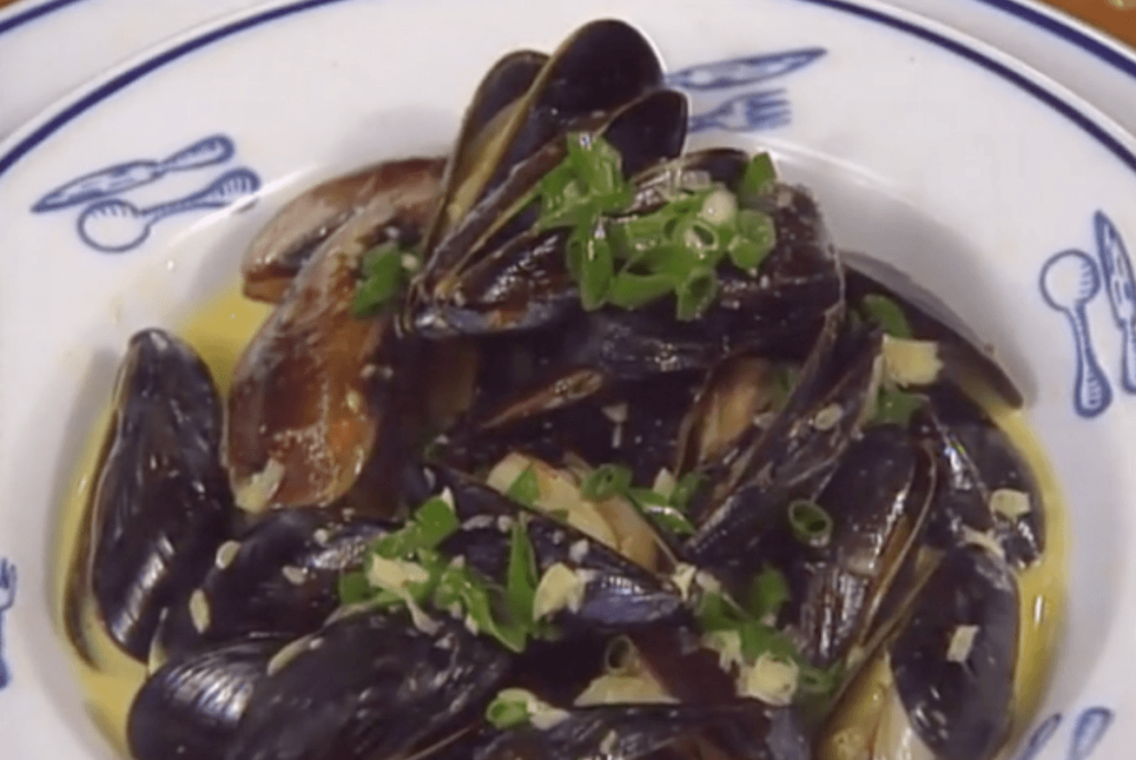 Steamed Penn Cove Mussels with Curry and Garlic Sauce