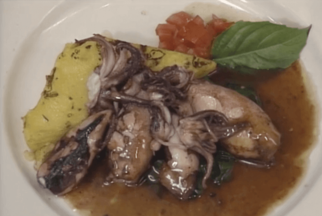 Calamaretti in Zimino Con Polenta alla Griglia