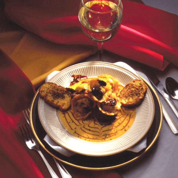 Escargot Sombreros in Saffron Cream Sauce